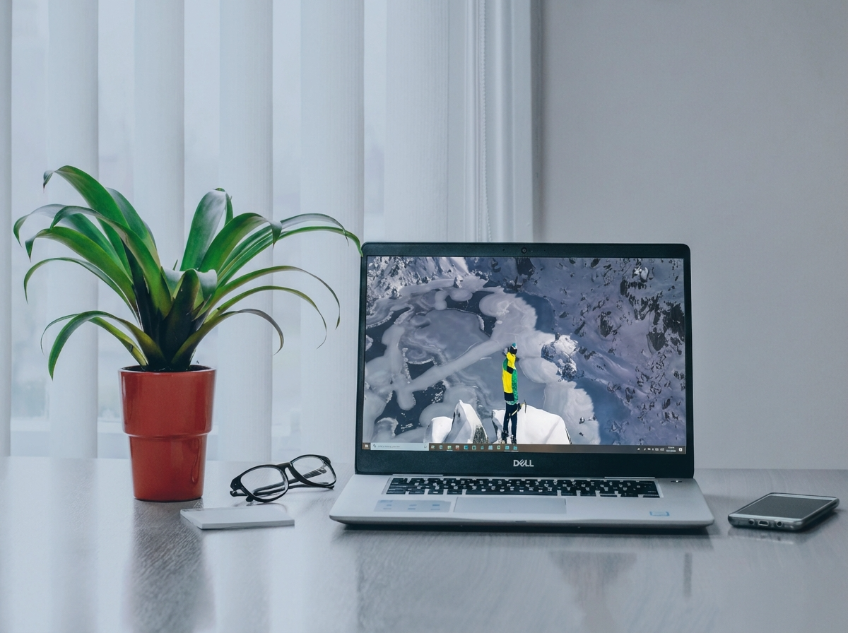 contactusimageeasteregg2